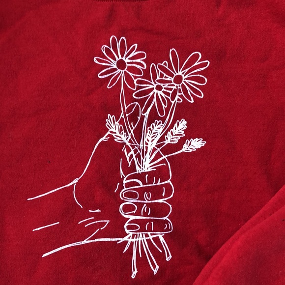 red crewneck - Picture 3 of 3